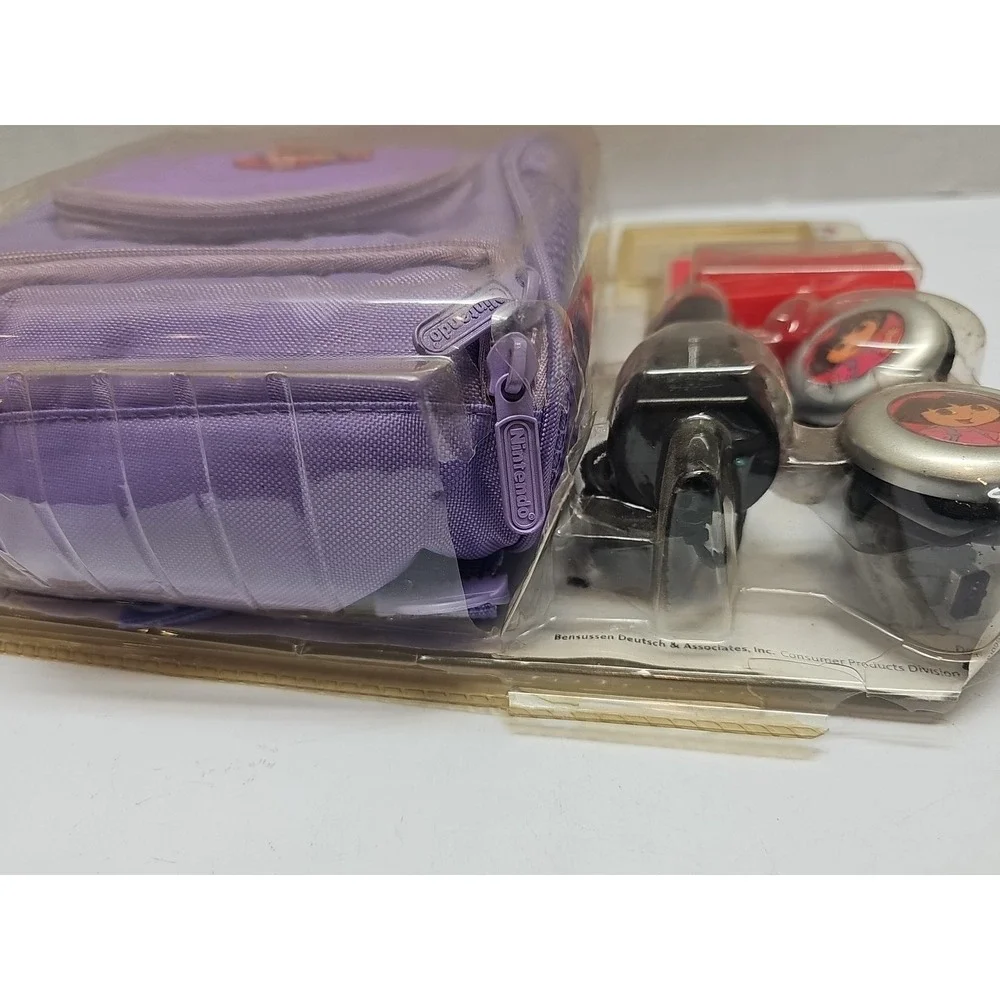 sealed dora the explorer‎ nintendo game boy advance starter kit 2006 damaged box